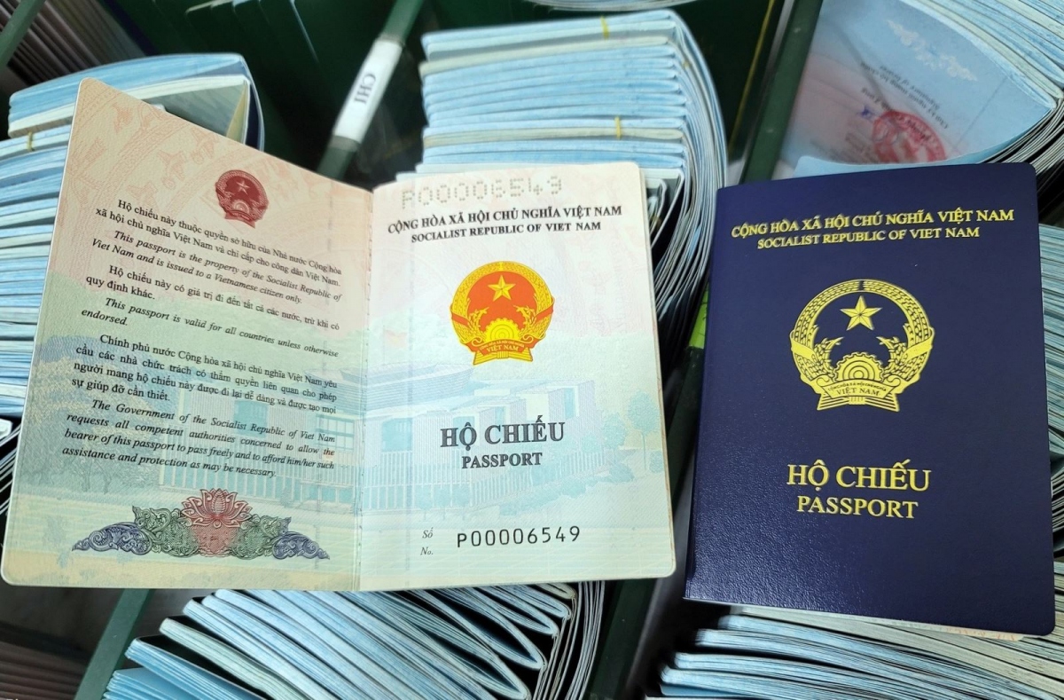 Czech Republic yet to recognise new Vietnamese passports